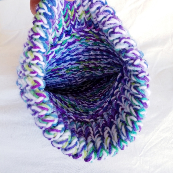 Handmade Hand knitted winter hat Purple beanie with pom pom - Picture 2 of 3